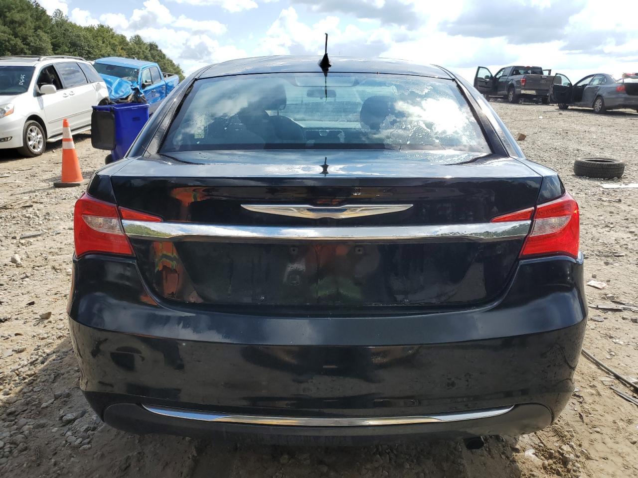 2011 Chrysler 200 Touring VIN: 1C3BC1FB0BN588622 Lot: 84775035