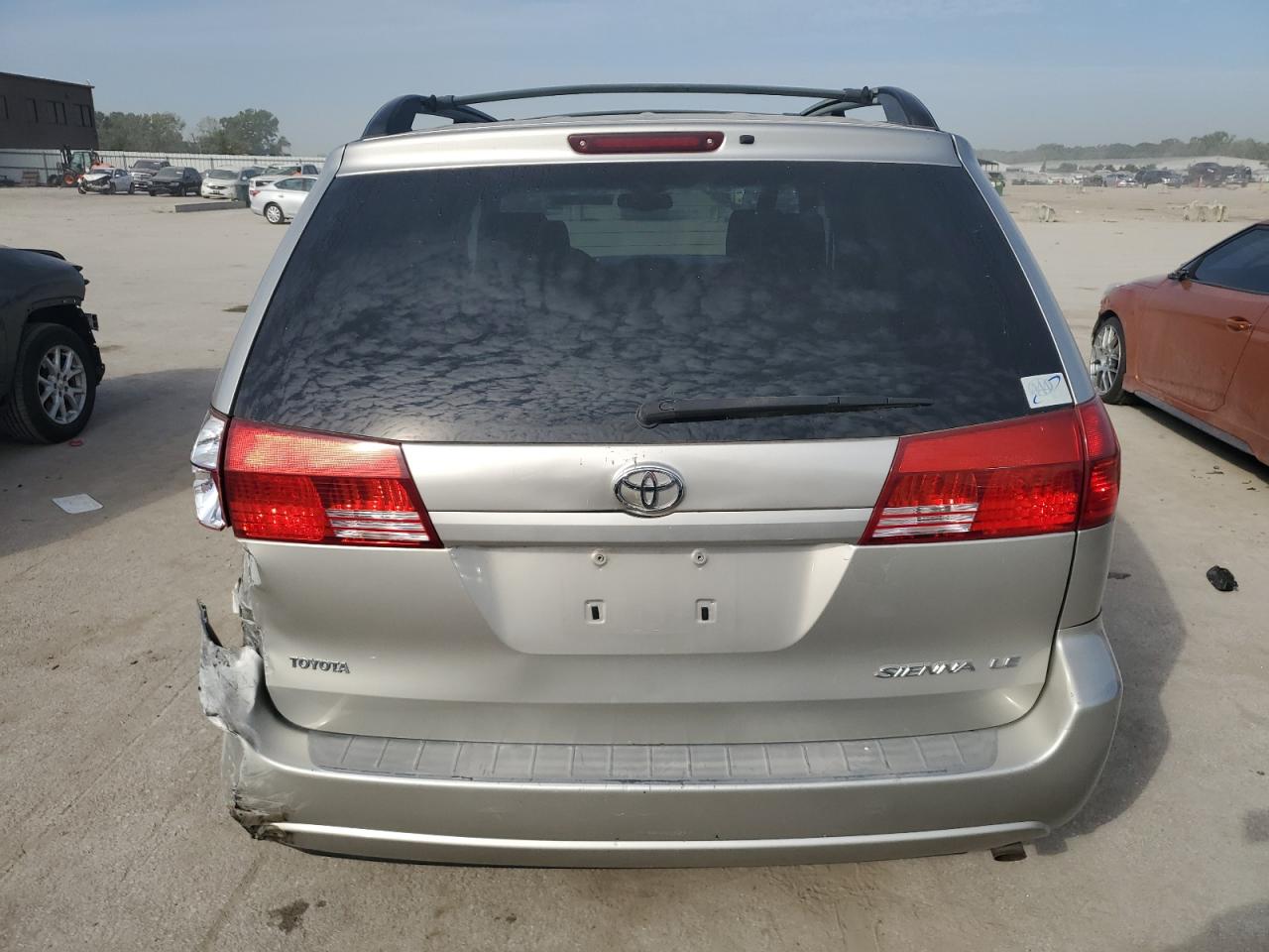 2004 Toyota Sienna Ce VIN: 5TDZA23C04S202216 Lot: 84899825