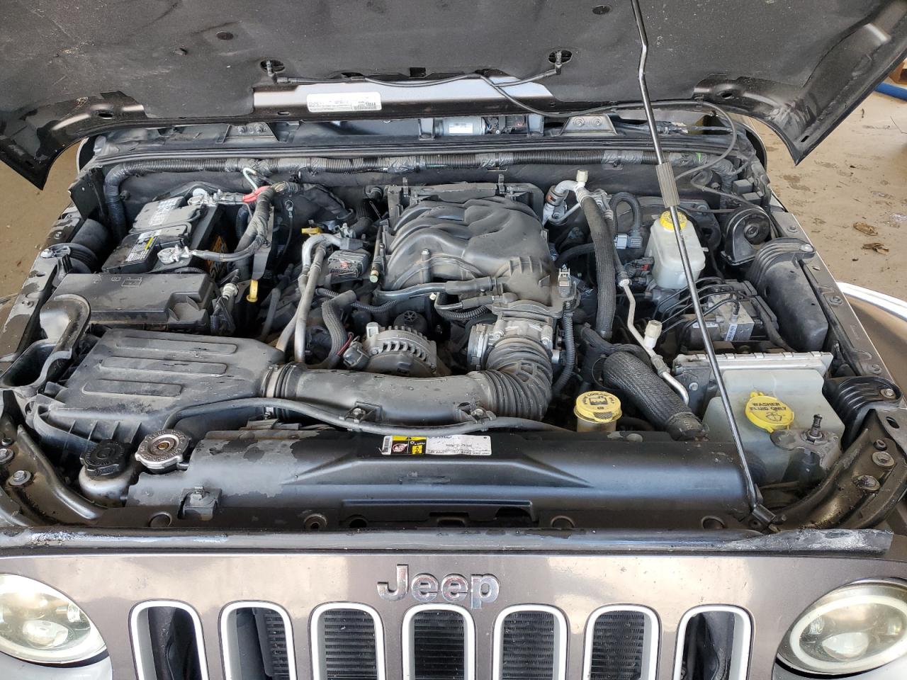 2016 Jeep Wrangler Unlimited Sahara VIN: 1C4BJWEGXGL323334 Lot: 85877235