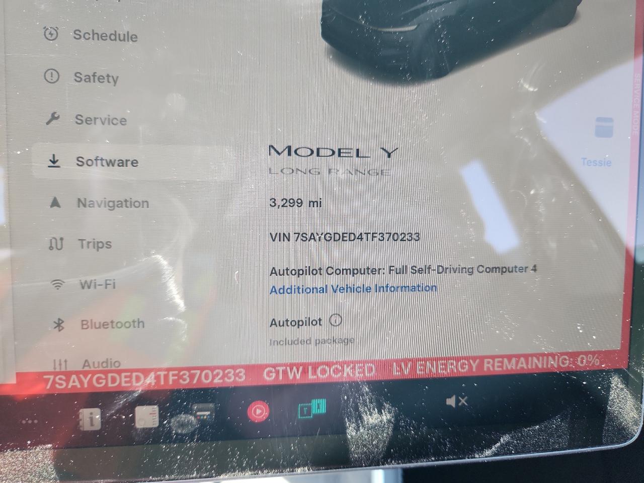 2026 Tesla Model Y VIN: 7SAYGDED4TF370233 Lot: 86806525