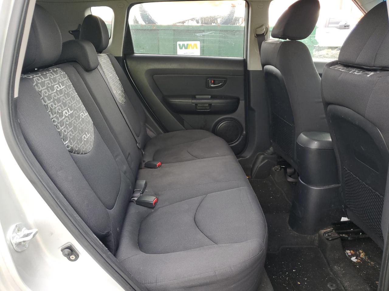2011 Kia Soul + VIN: KNDJT2A26B7704401 Lot: 82680035