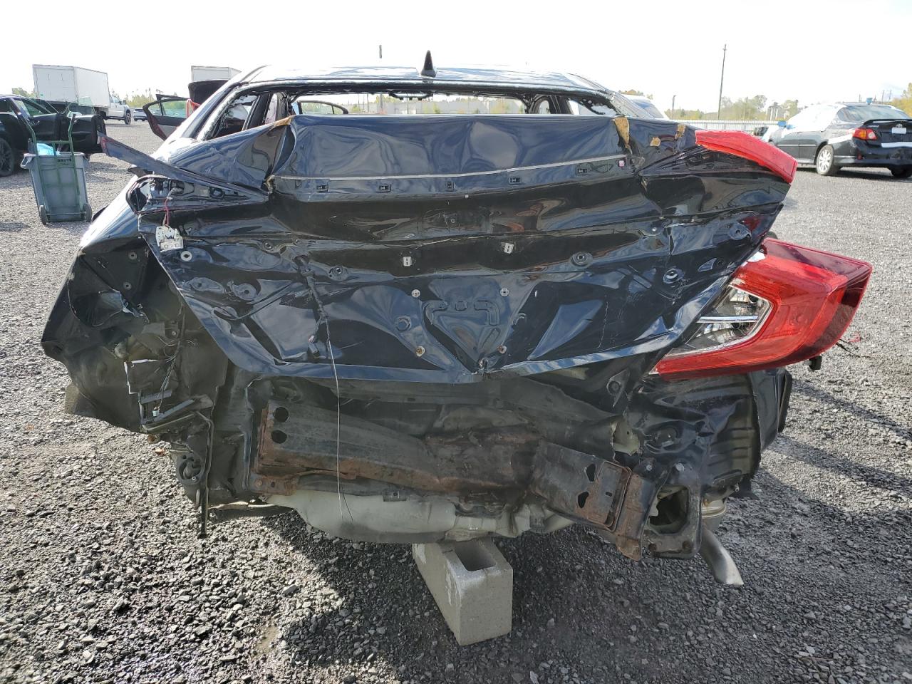 2018 Honda Civic Touring VIN: 2HGFC1F96JH101538 Lot: 82279215