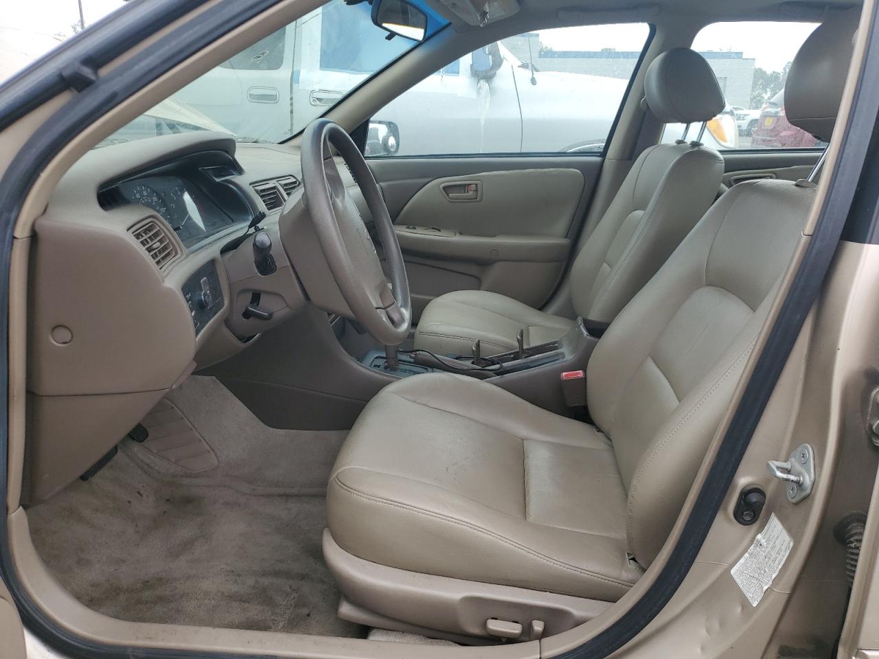 2000 Toyota Camry Ce VIN: JT2BG22K0Y0463369 Lot: 84940715