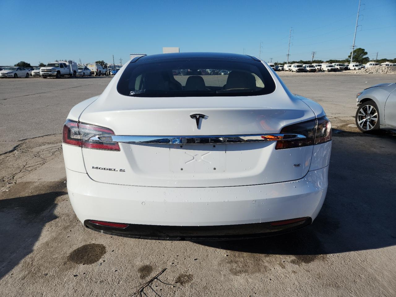 2016 Tesla Model S VIN: 5YJSA1E10GF156032 Lot: 87052425