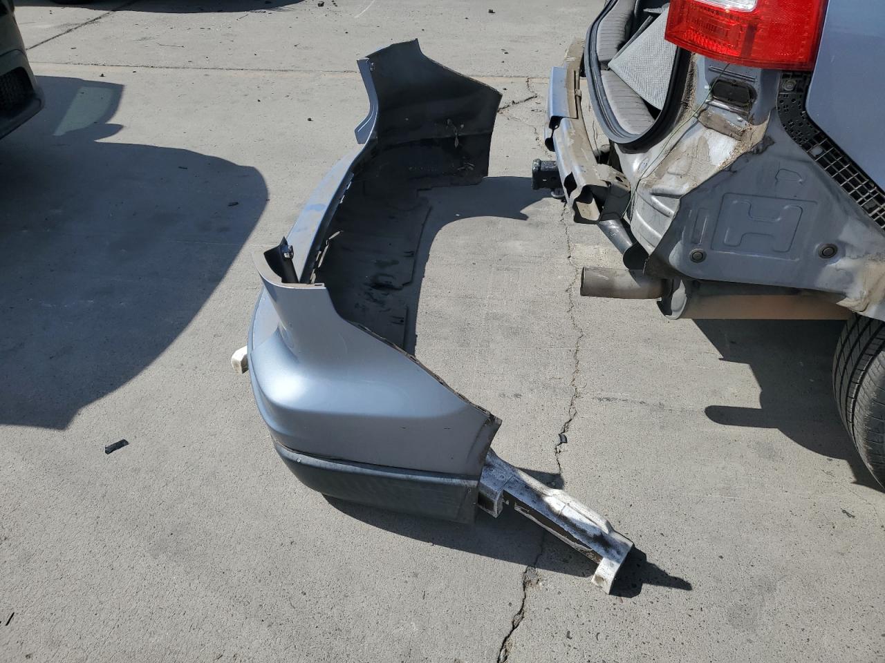 2011 Honda Cr-V Lx VIN: JHLRE4H38BC011220 Lot: 85889195