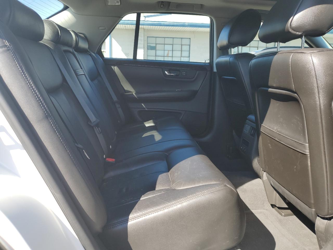 2011 Cadillac Dts Luxury Collection VIN: 1G6KD5E62BU144879 Lot: 83932035