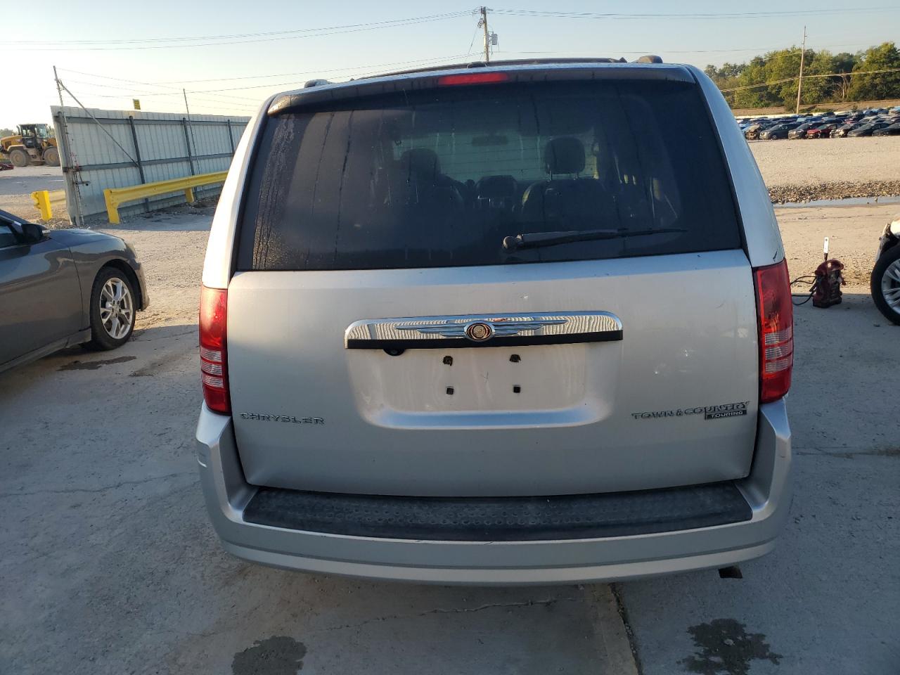 2010 Chrysler Town & Country Touring Plus VIN: 2A4RR8D1XAR496098 Lot: 83935055