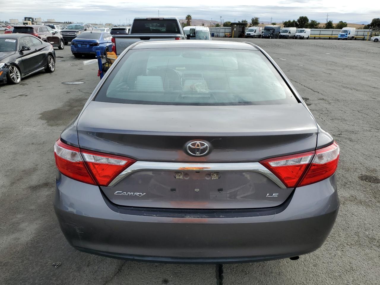 2016 Toyota Camry Le VIN: 4T4BF1FK7GR526197 Lot: 84003825