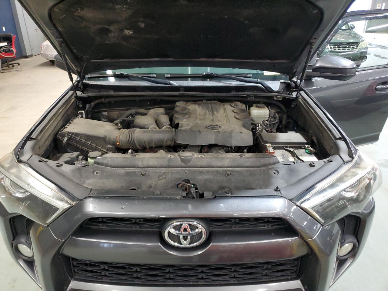 2016 Toyota 4Runner Sr5/Sr5 Premium VIN: JTEBU5JR1G5360913 Lot: 86639405