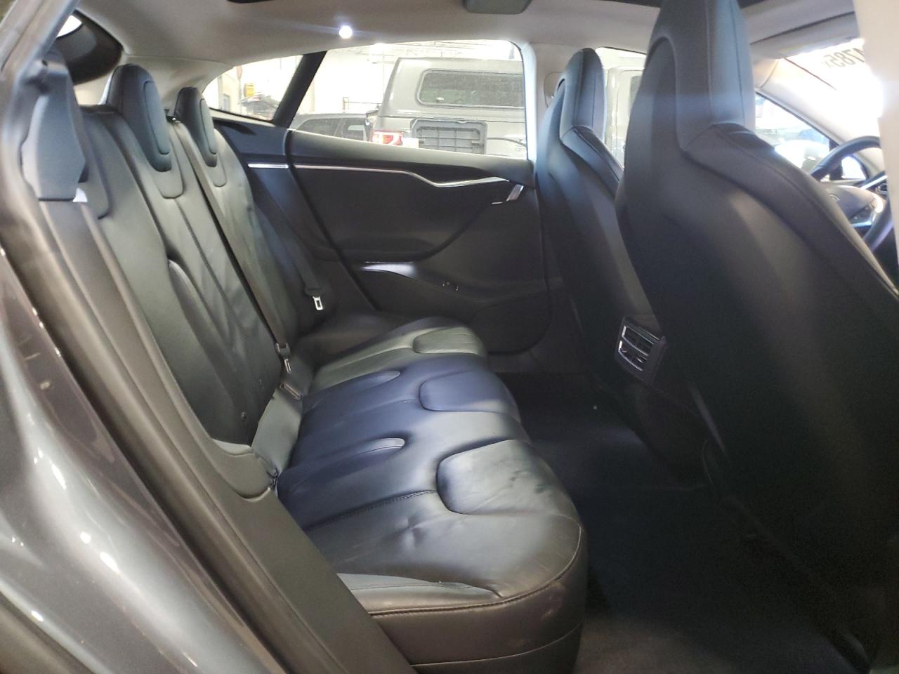 2013 Tesla Model S VIN: 5YJSA1DN1DFP22487 Lot: 82424785