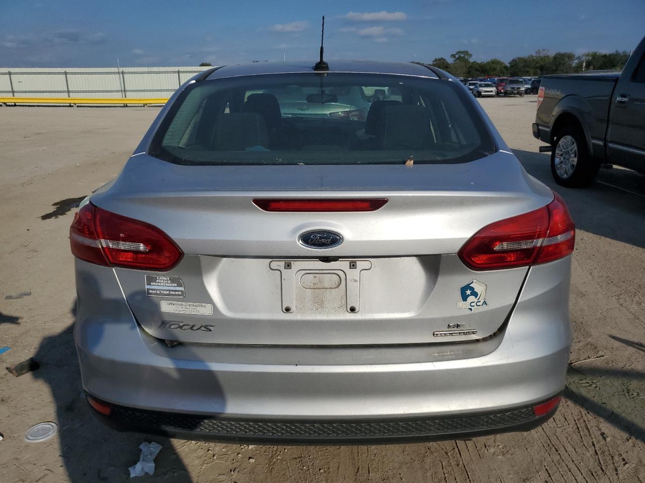 2016 Ford Focus Se VIN: 1FADP3F24GL391403 Lot: 86119405