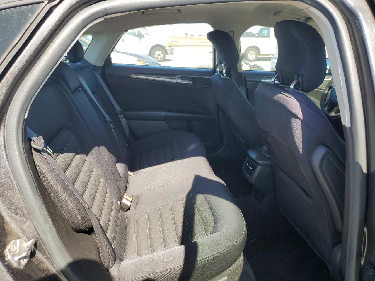 2015 Ford Fusion Se VIN: 3FA6P0HD4FR105667 Lot: 82305515