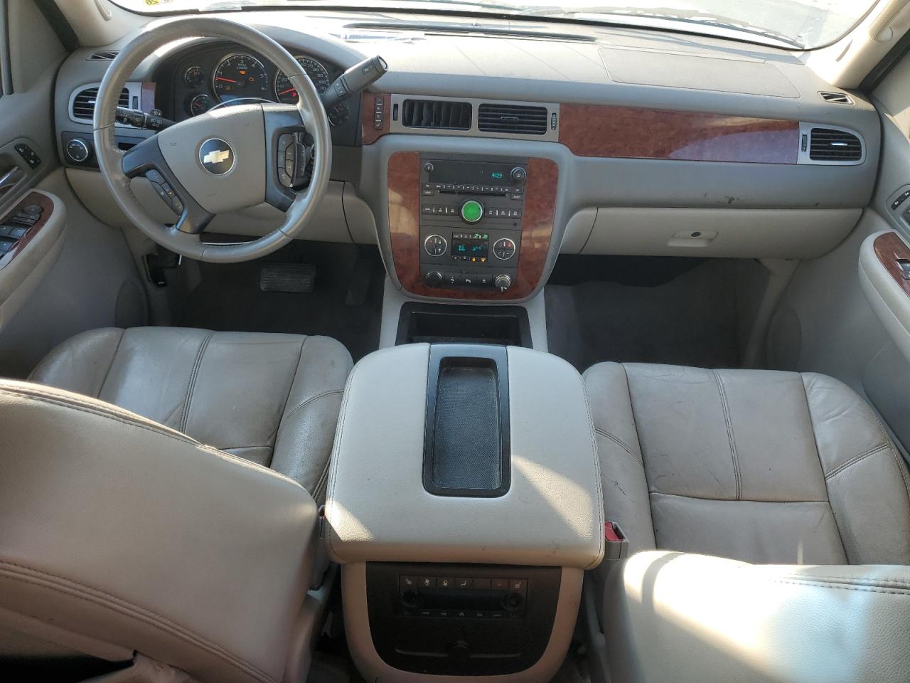 2009 Chevrolet Suburban C1500 Lt VIN: 1GNFC26089R221186 Lot: 86479185
