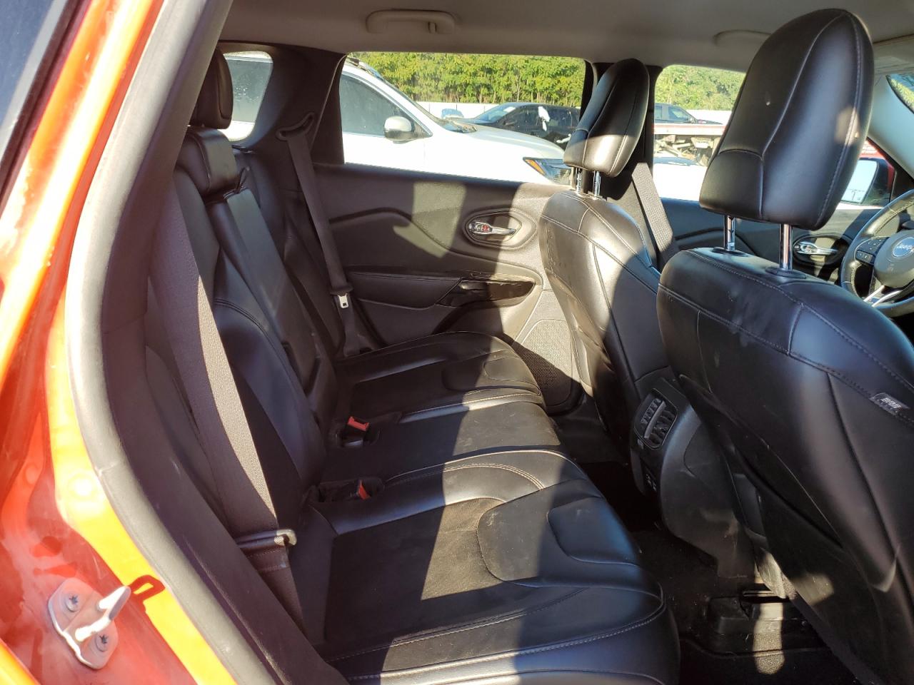 2021 Jeep Cherokee Latitude Plus VIN: 1C4PJLLB1MD192070 Lot: 86456325