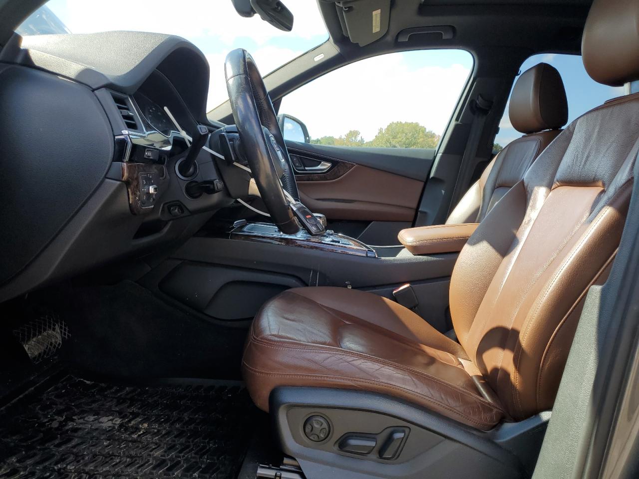 2017 Audi Q7 Premium Plus VIN: WA1LAAF77HD005537 Lot: 89502655