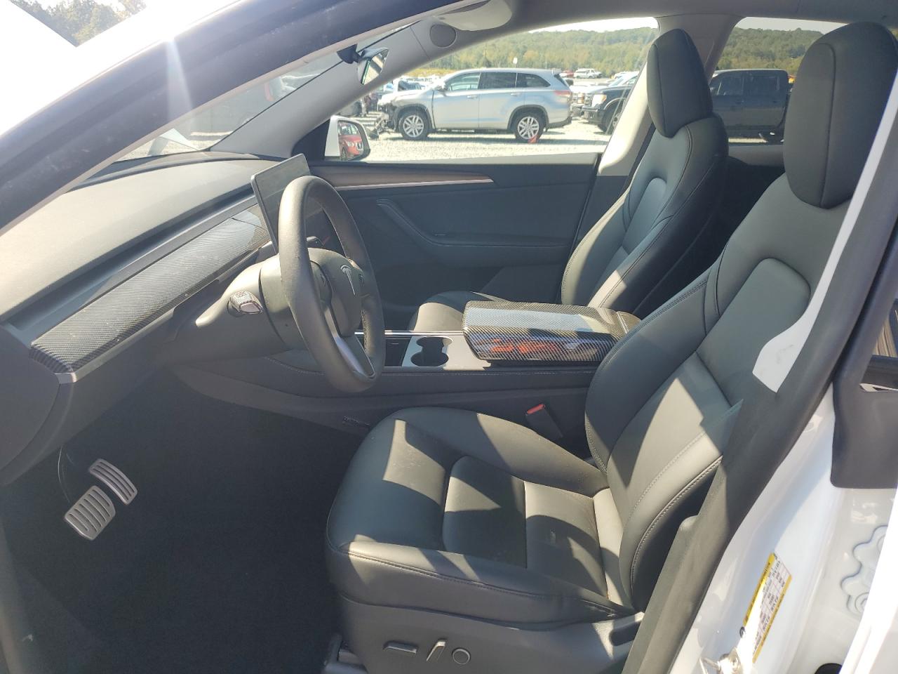 2025 Tesla Model Y VIN: 7SAYGDEF0SA348436 Lot: 82036065