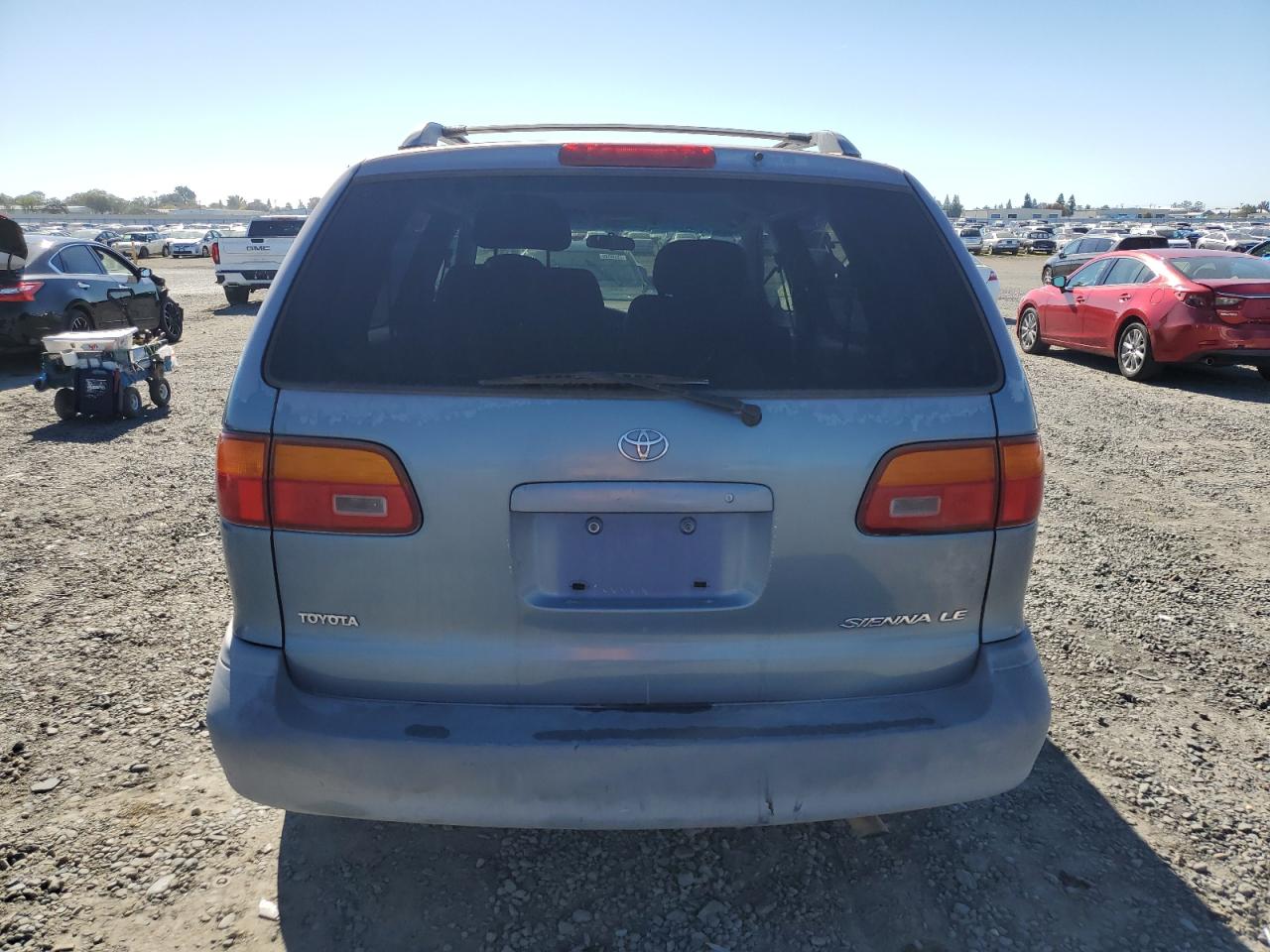 2000 Toyota Sienna Le VIN: 4T3ZF13C0YU248211 Lot: 85424175