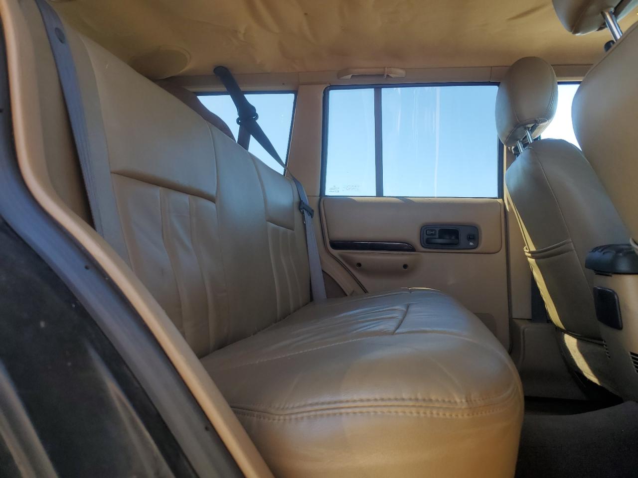 1999 Jeep Cherokee Limited VIN: 1J4FF78S2XL521747 Lot: 90850365