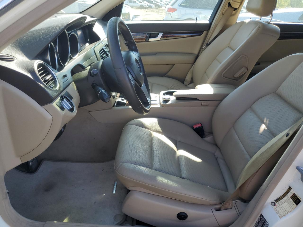 2012 Mercedes-Benz C 250 VIN: WDDGF4HB1CR215001 Lot: 81078235
