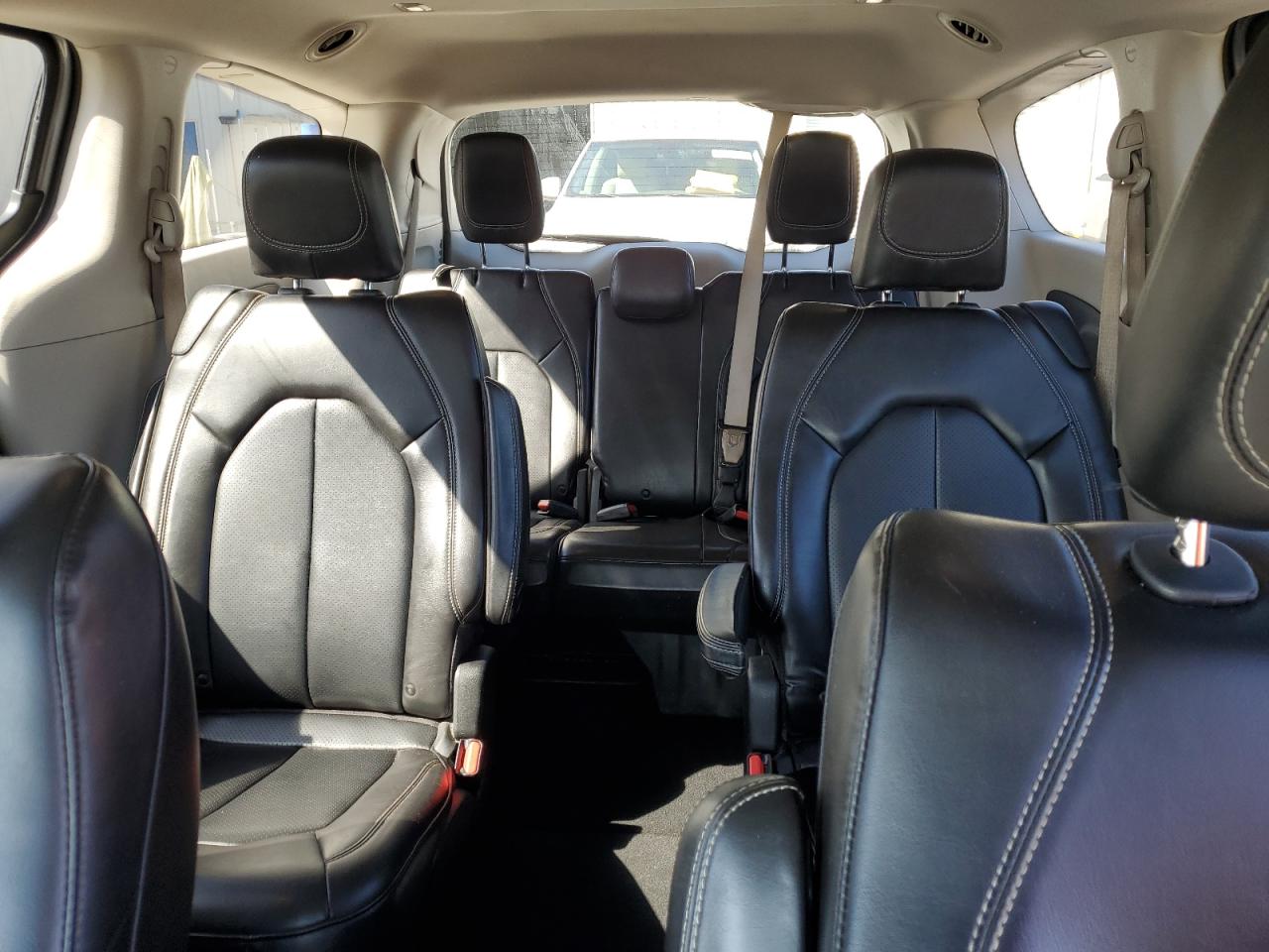 2020 Chrysler Voyager Lxi VIN: 2C4RC1DG3LR268353 Lot: 84659115