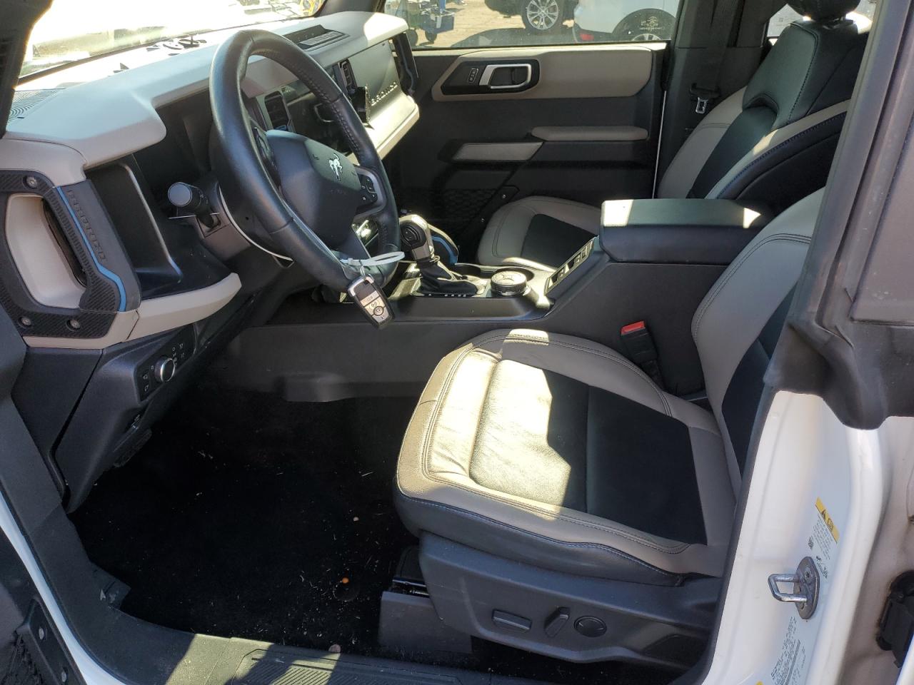 2022 Ford Bronco Base VIN: 1FMEE5DP5NLB30868 Lot: 90312765