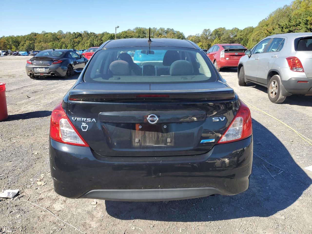 2015 Nissan Versa S VIN: 3N1CN7AP6FL821203 Lot: 82291445