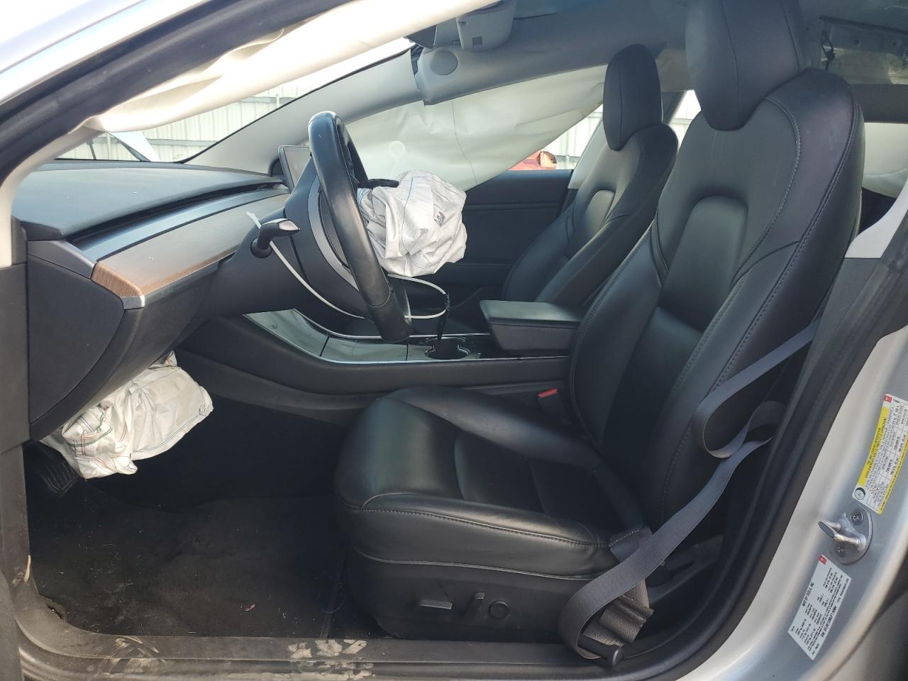 2018 Tesla Model 3 VIN: 5YJ3E1EB8JF116984 Lot: 84923125