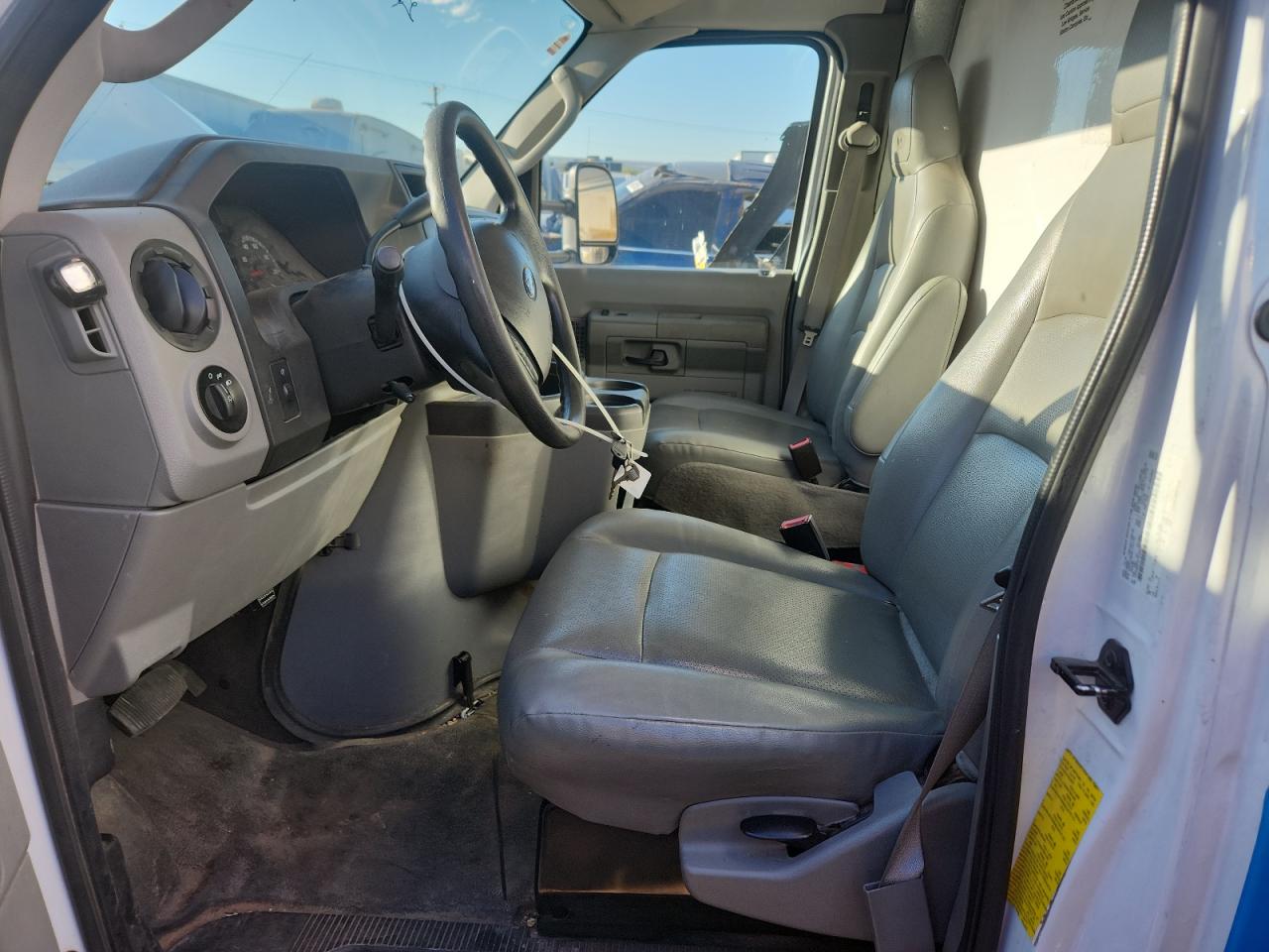 2019 Ford E350 Box Truck VIN: 1FDWE3FSXKDC12577 Lot: 86101305