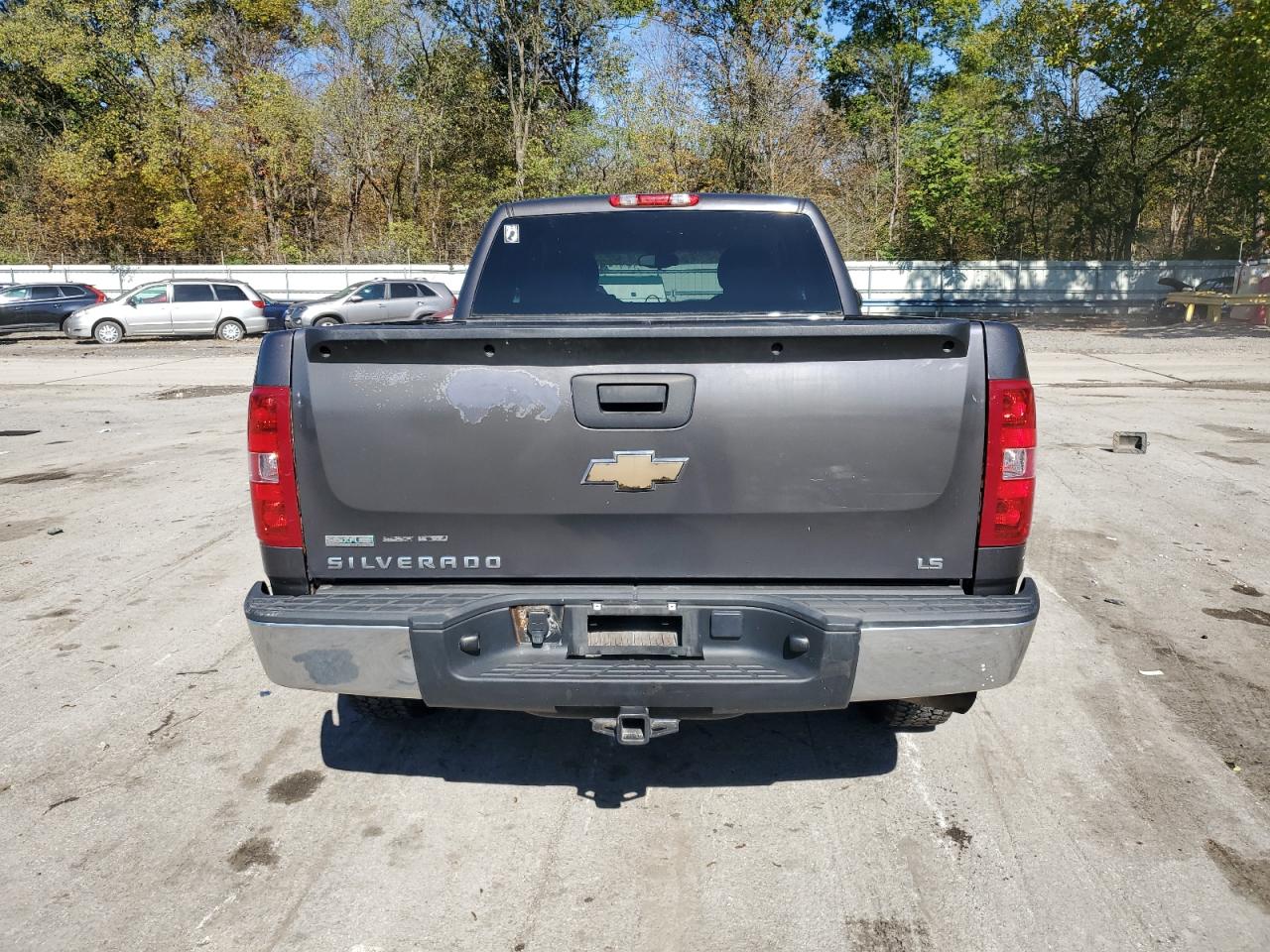 2011 Chevrolet Silverado K1500 Ls VIN: 1GCRKREA1BZ102350 Lot: 82305435