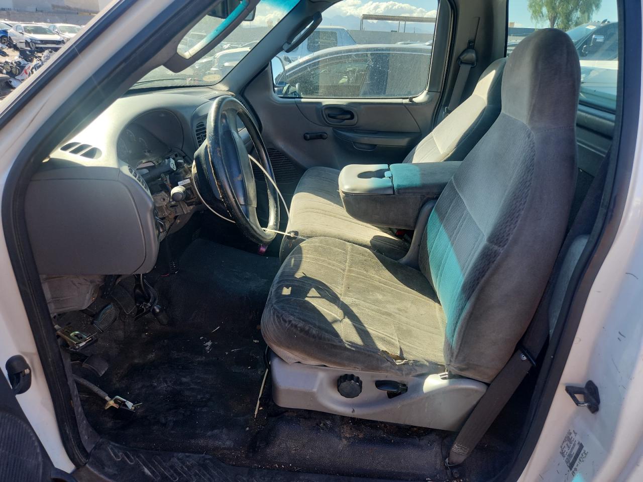 2002 Ford F150 VIN: 1FTRF17L12NB10167 Lot: 82255995