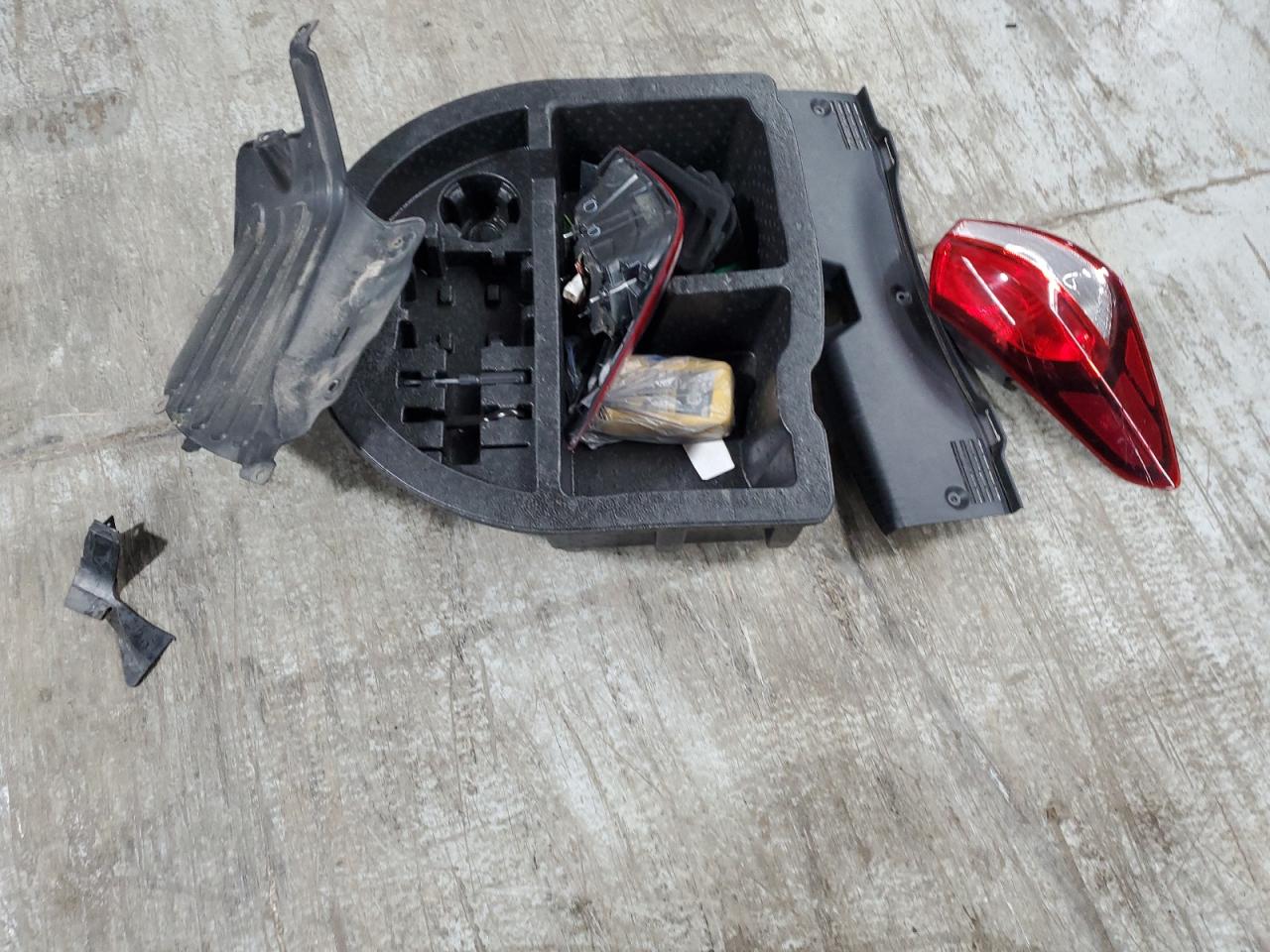 2017 Kia Forte Lx VIN: 3KPFL4A7XHE105457 Lot: 83825075