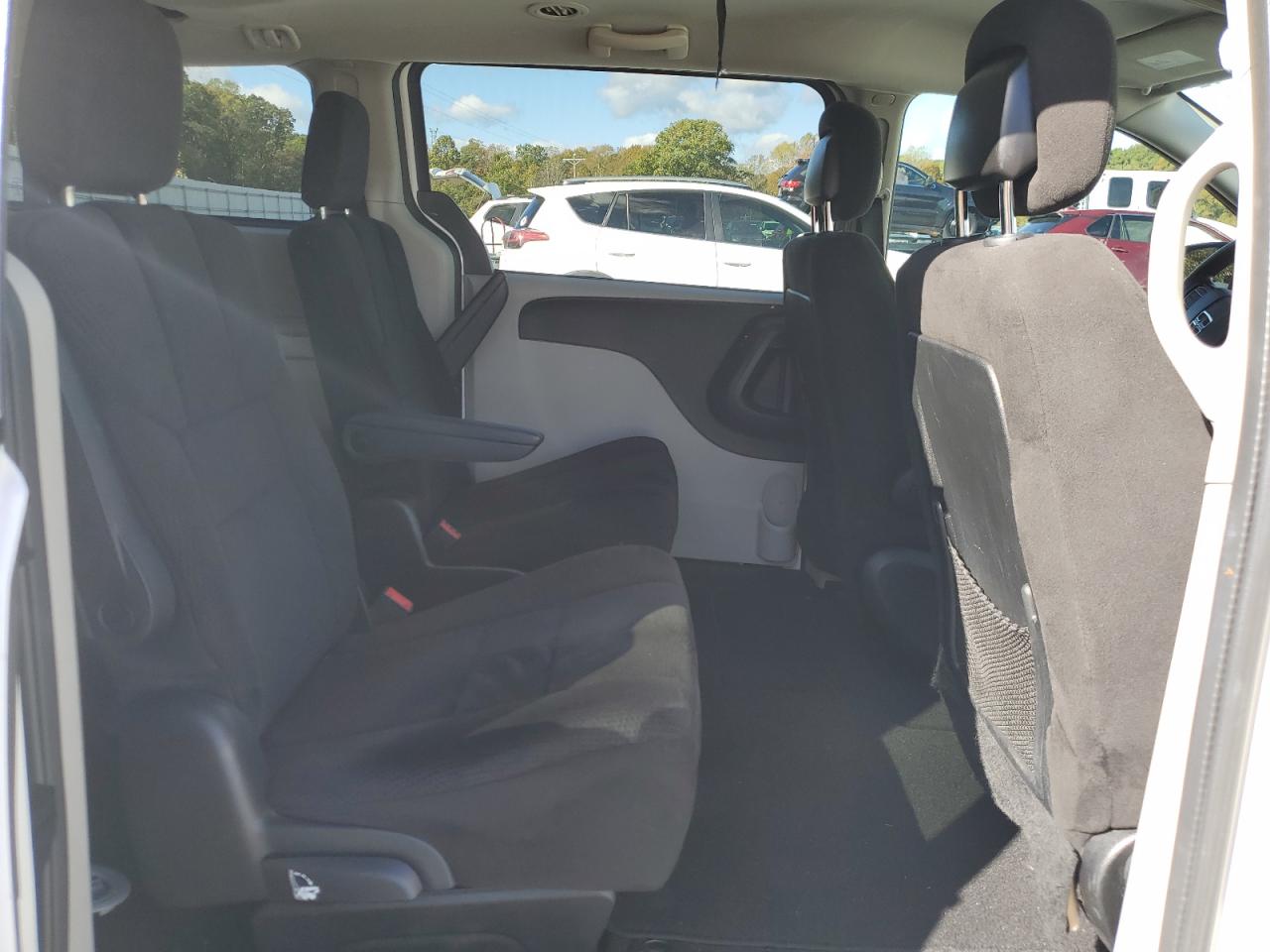 2013 Dodge Grand Caravan Sxt VIN: 2C4RDGCGXDR527455 Lot: 90275835