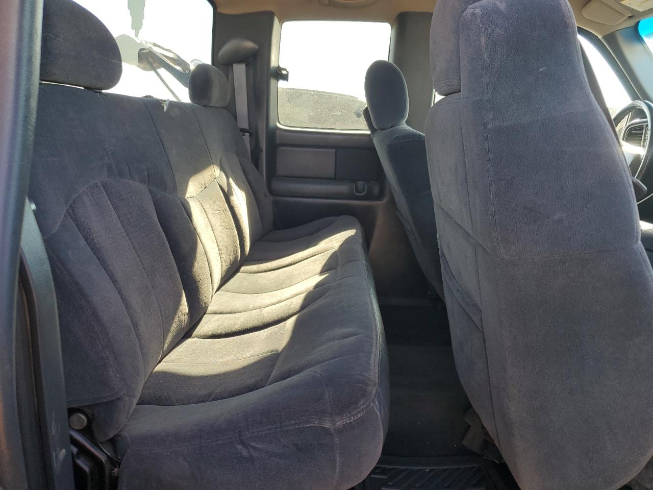 2000 Chevrolet Silverado K1500 VIN: 1GCEK19T8YZ206774 Lot: 90675675