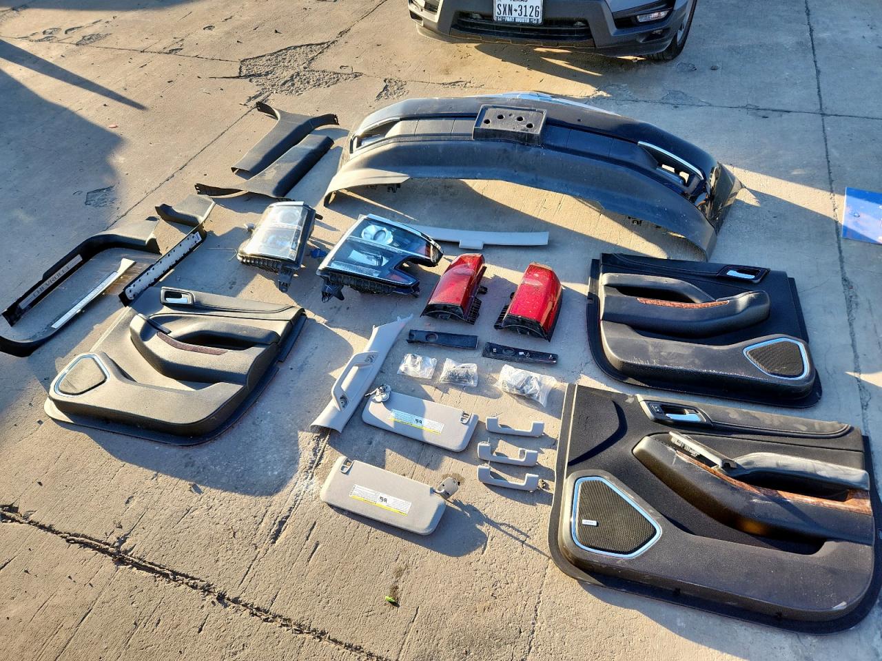 2020 Chevrolet Suburban C1500 Premier VIN: 1GNSCJKC5LR204944 Lot: 85736385