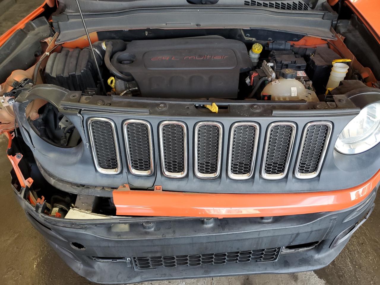 2015 Jeep Renegade Latitude VIN: ZACCJBBT4FPC32813 Lot: 81956715