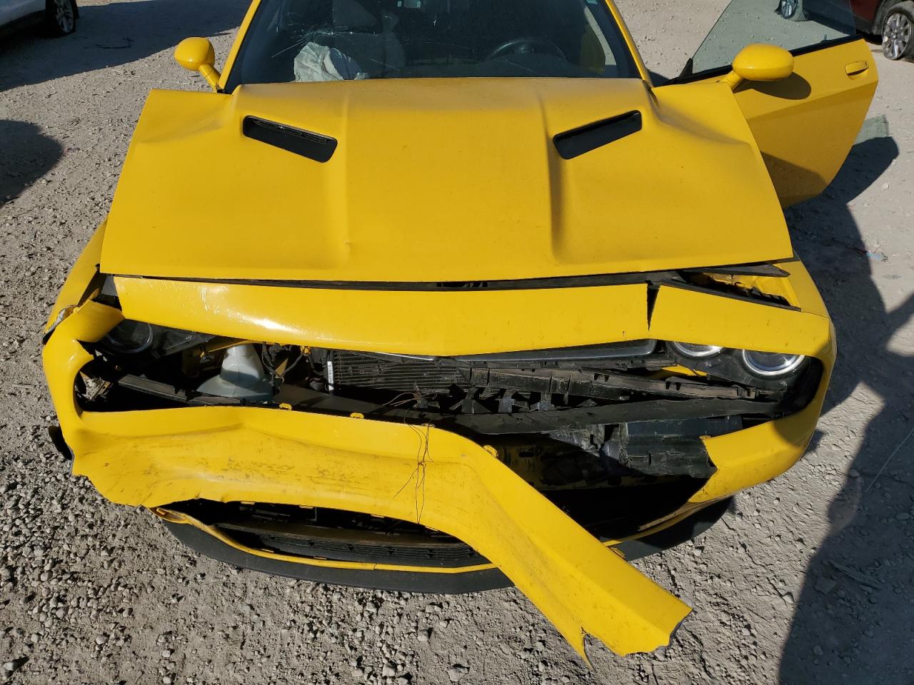 2018 Dodge Challenger Sxt VIN: 2C3CDZAG1JH305106 Lot: 82665435