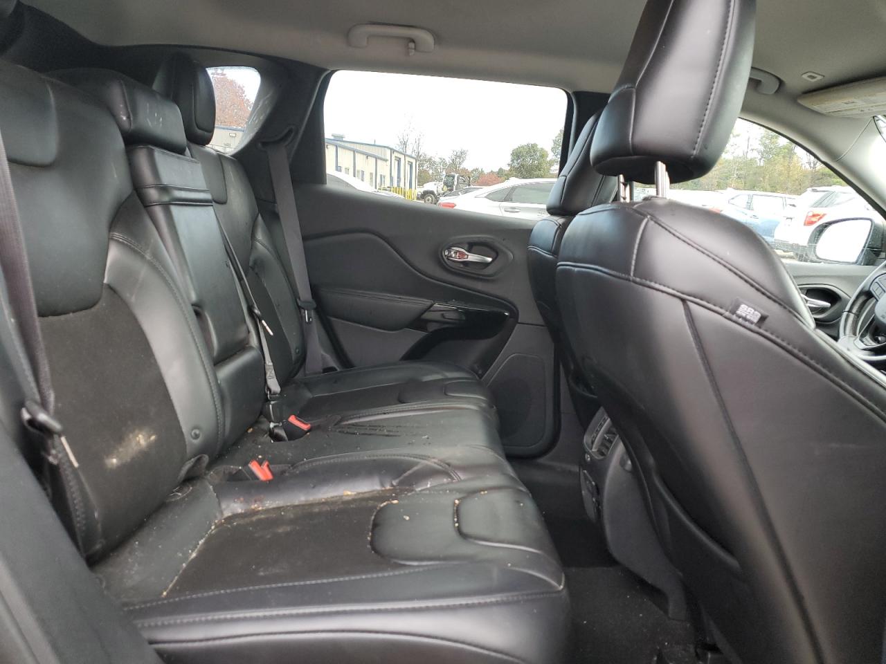 2019 Jeep Cherokee Latitude Plus VIN: 1C4PJMLX2KD389554 Lot: 87310935