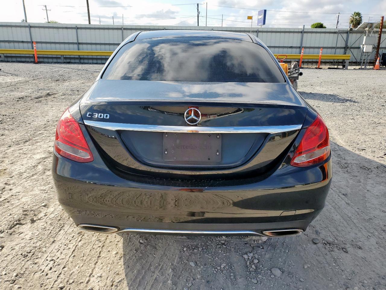 2017 Mercedes-Benz C 300 VIN: 55SWF4JB4HU204036 Lot: 90355495