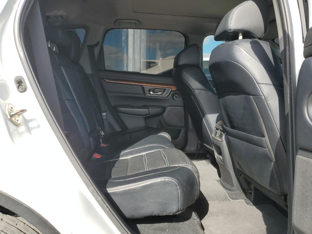 2018 Honda Cr-V Touring VIN: 2HKRW2H99JH143196 Lot: 85747795