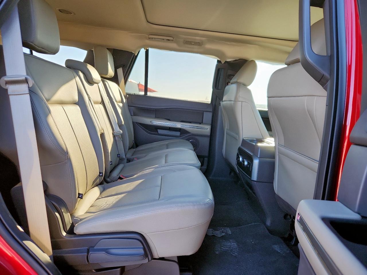 2021 Ford Expedition Xlt VIN: 1FMJU1HTXMEA16353 Lot: 82236845