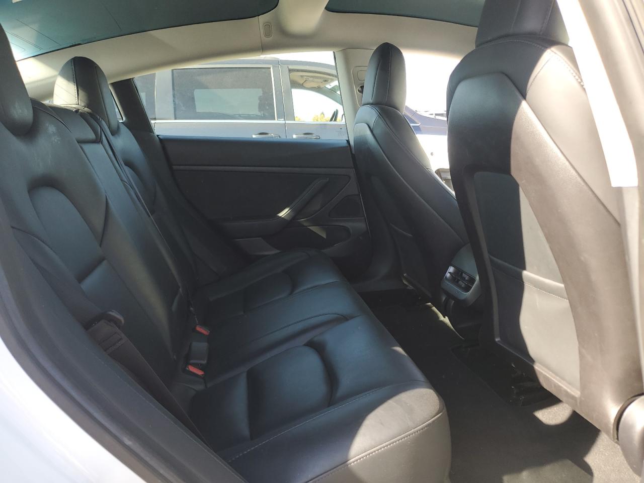 2020 Tesla Model 3 VIN: 5YJ3E1EAXLF661630 Lot: 90883325