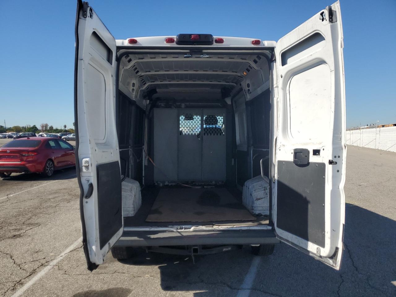 2018 Ram Promaster 1500 Delivery Van VIN: 3C6TRVBG0JE100254 Lot: 90711455