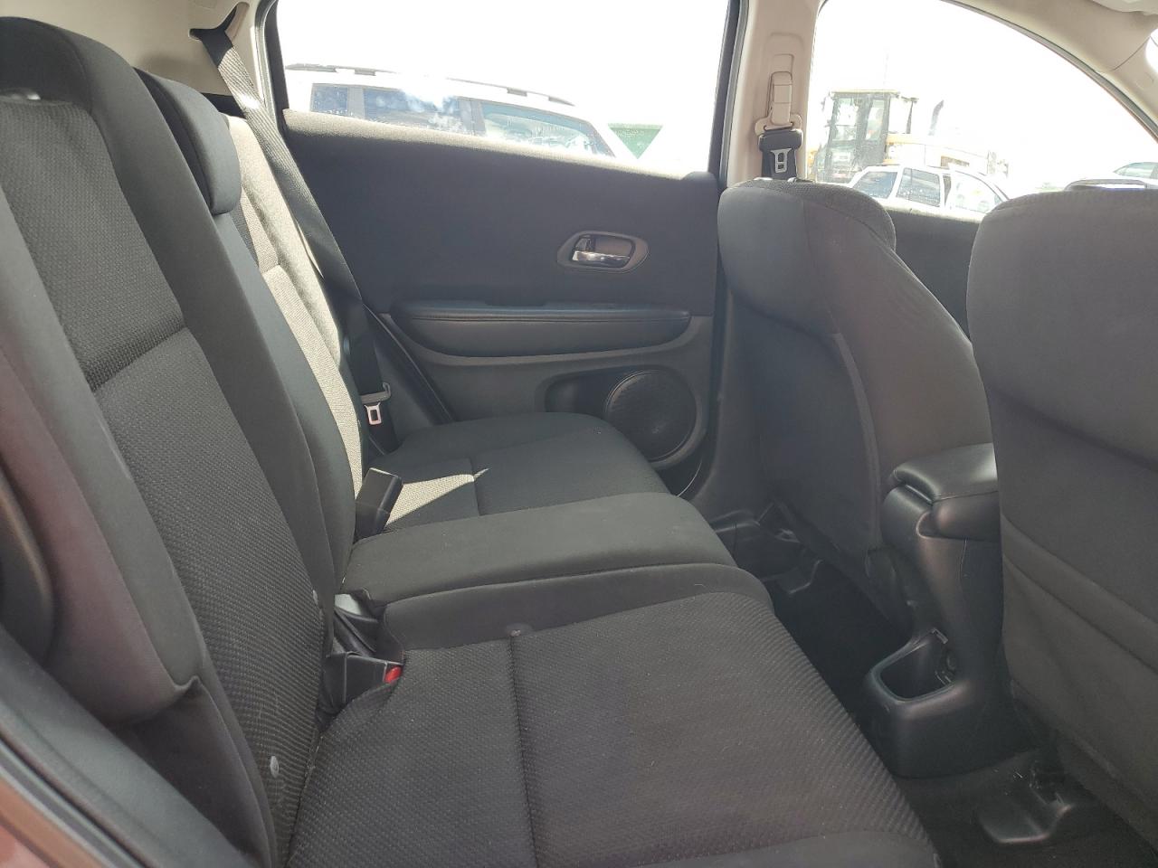 2016 Honda Hr-V Lx VIN: 3CZRU5H35GM739194 Lot: 86108105