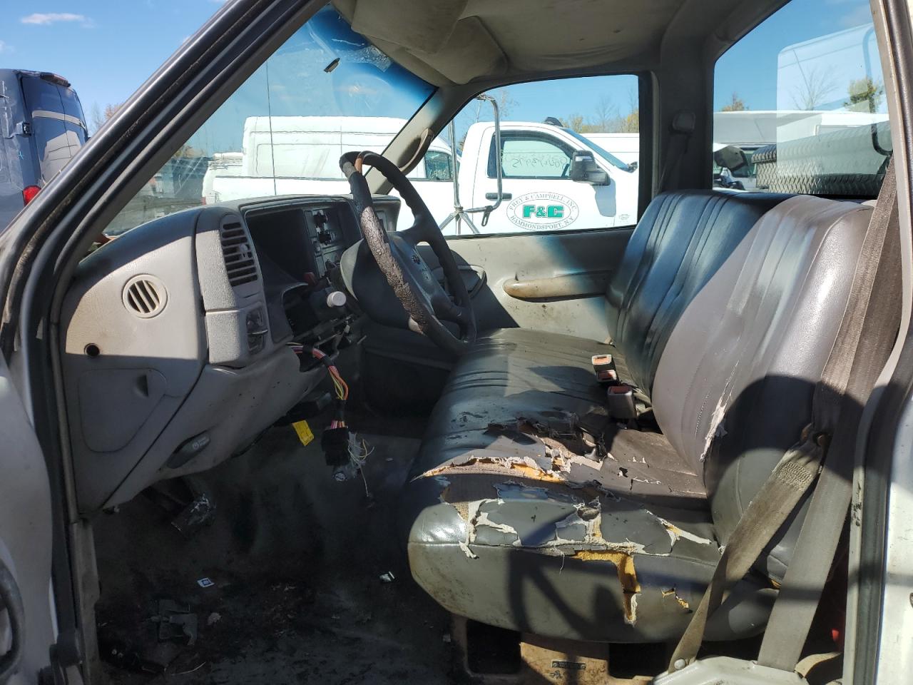 1999 Chevrolet Gmt-400 C3500 VIN: 1GBJC34R6XF055828 Lot: 82205675