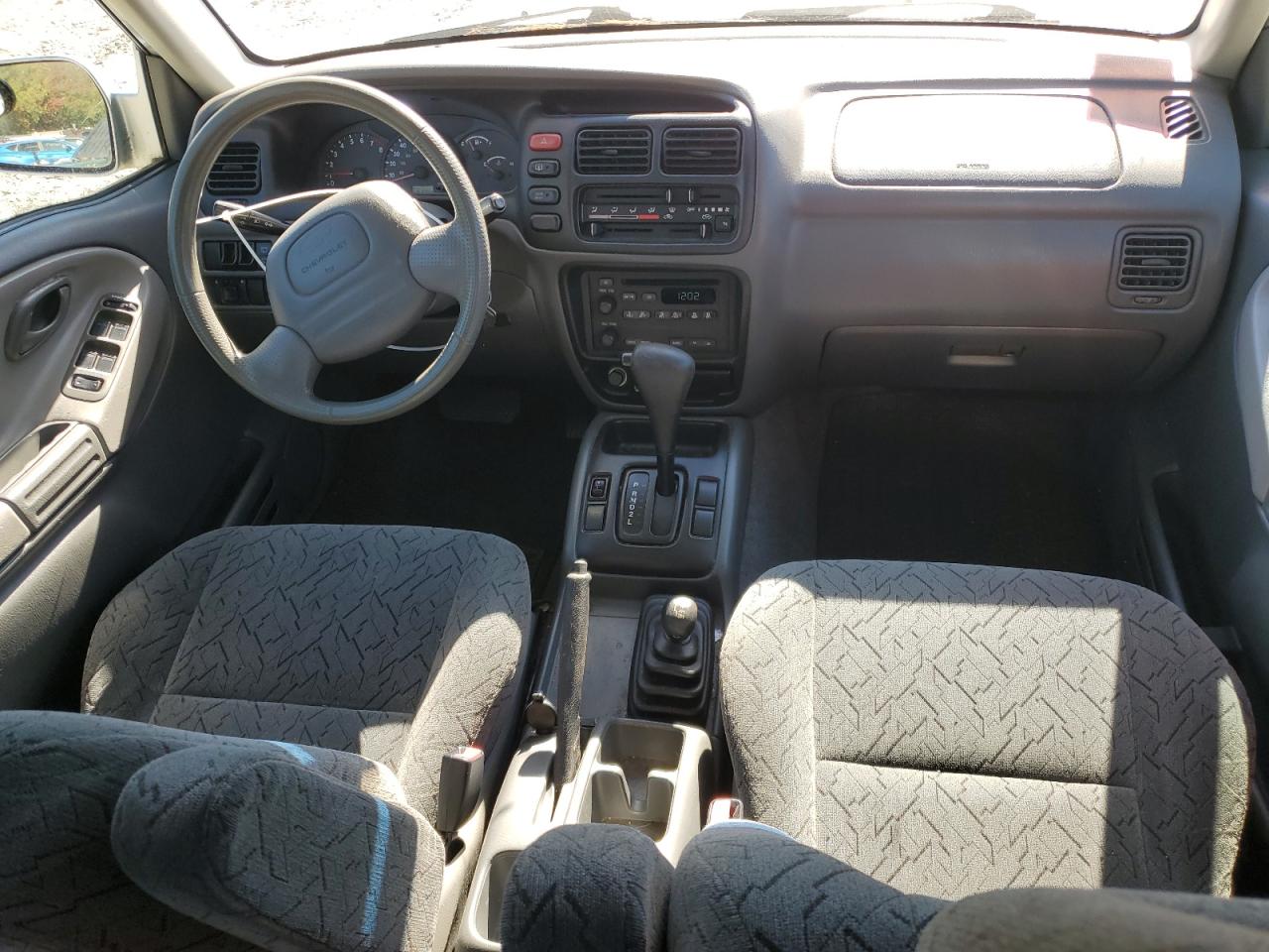 2004 Chevrolet Tracker Lt VIN: 2CNBJ634546909299 Lot: 86321495