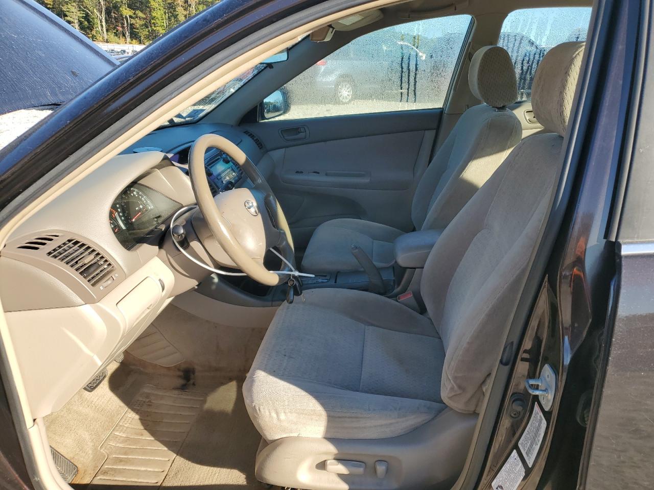 2002 Toyota Camry Le VIN: JTDBE32K720090941 Lot: 84620765