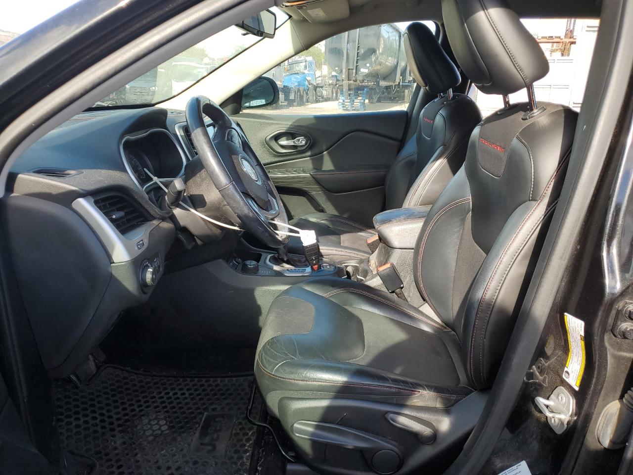 2015 Jeep Cherokee Trailhawk VIN: 1C4PJMBS8FW785407 Lot: 86781755