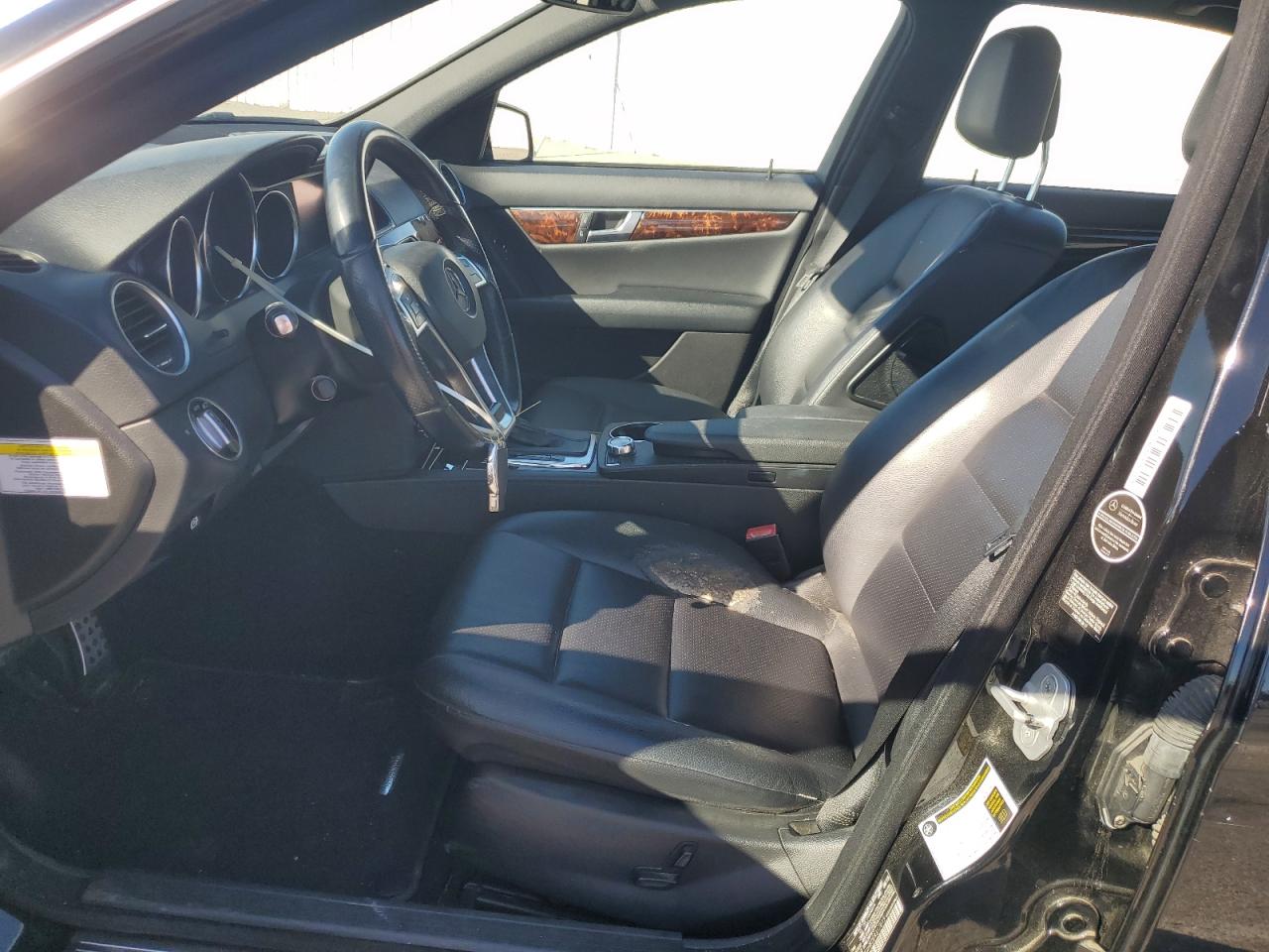 2014 Mercedes-Benz C 250 VIN: WDDGF4HB2ER317815 Lot: 82637465