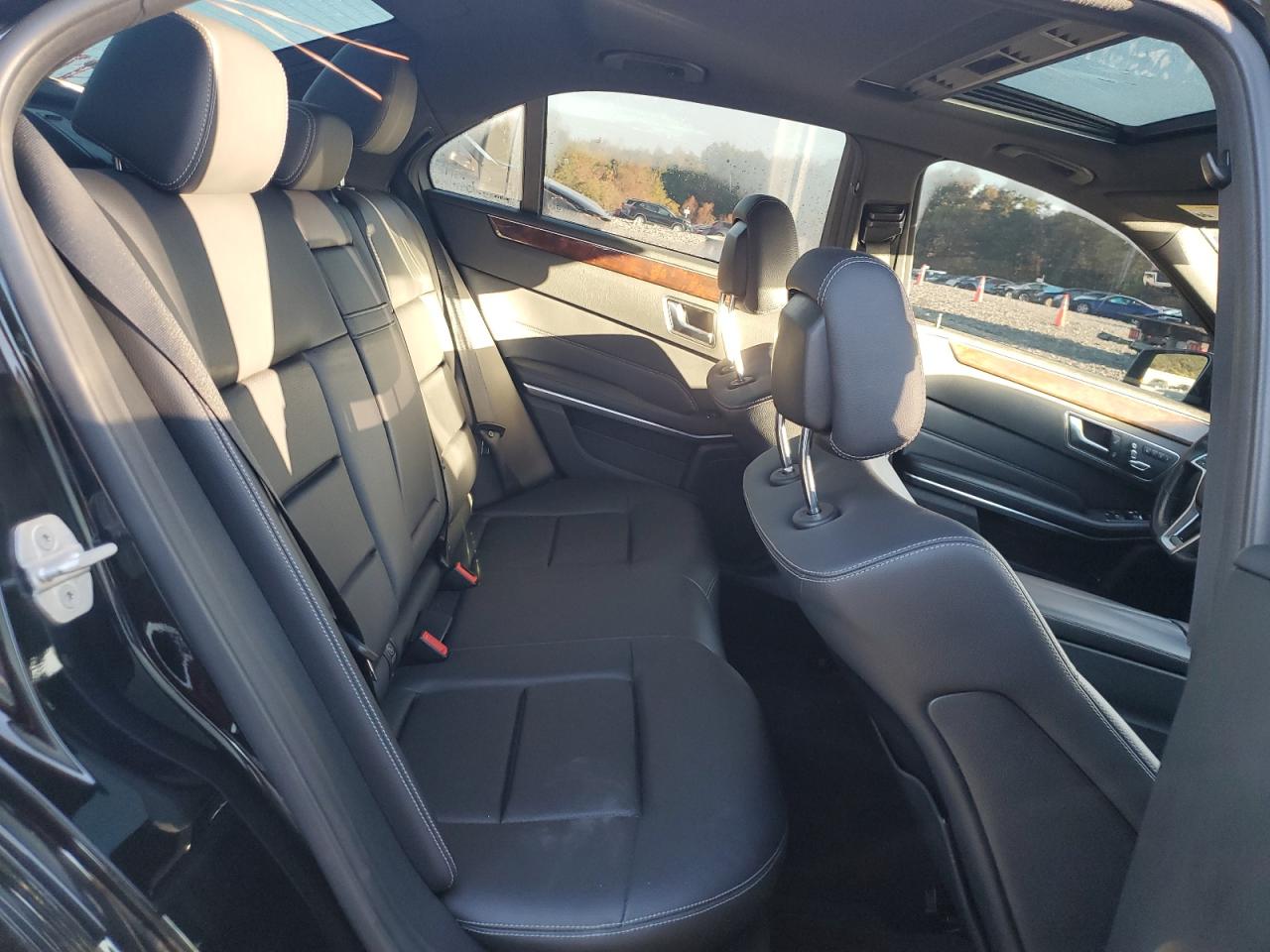 2014 Mercedes-Benz E 350 4Matic VIN: WDDHF8JB7EA988028 Lot: 82388275