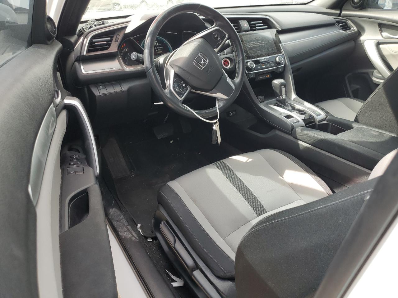 2018 Honda Civic Ex VIN: 2HGFC3B32JH352067 Lot: 85330155